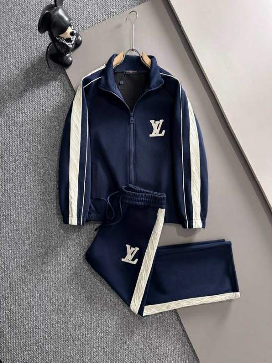 Picture of LV Sweater Suits _SKULVM-3XLomtr13740827